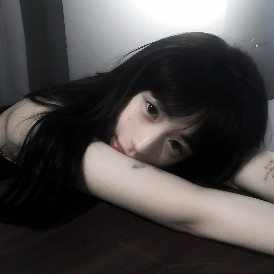 别对小美冷冰冰