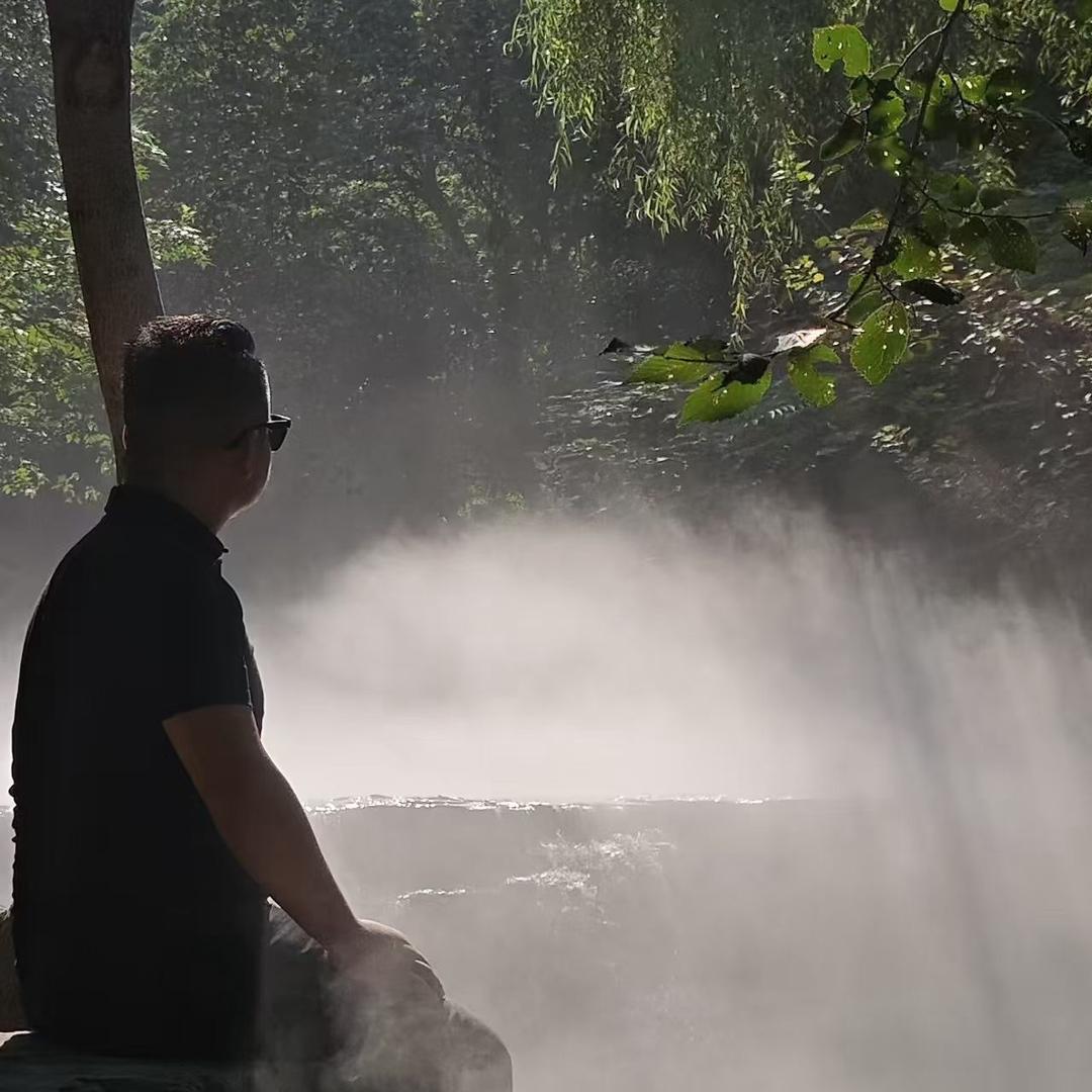 @流氓兔“🐰🐰🐰🐰🐰🐰🐰”