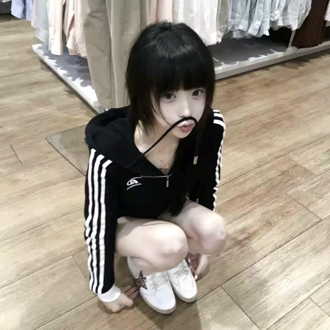 小u