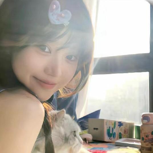 李慢慢.