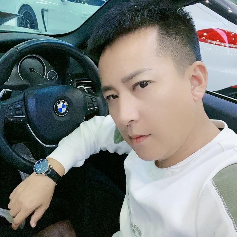 温州小郑哥二手车批发