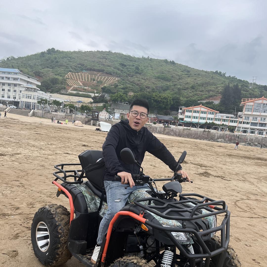 乐山老小伙说房