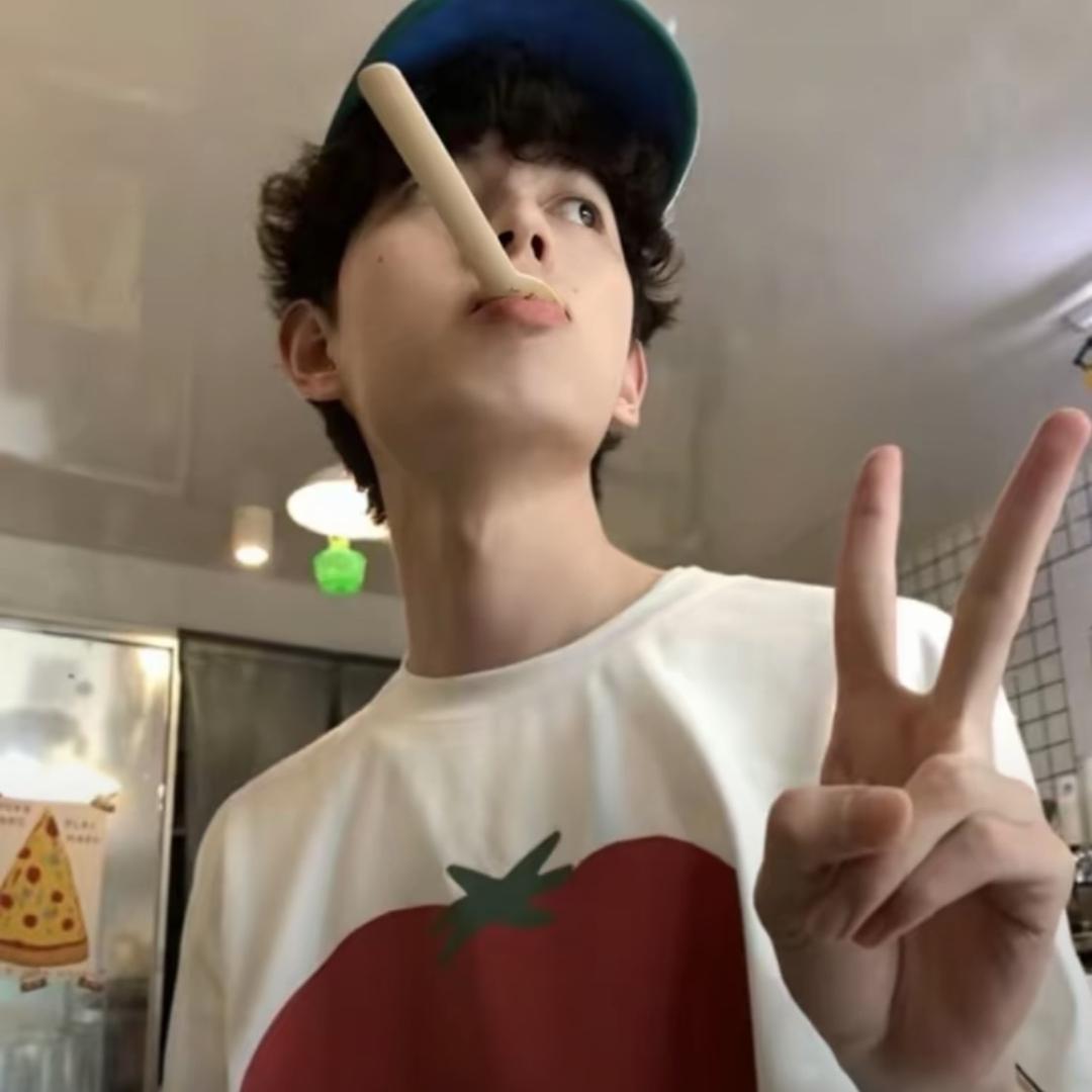一只鱼^·🦈