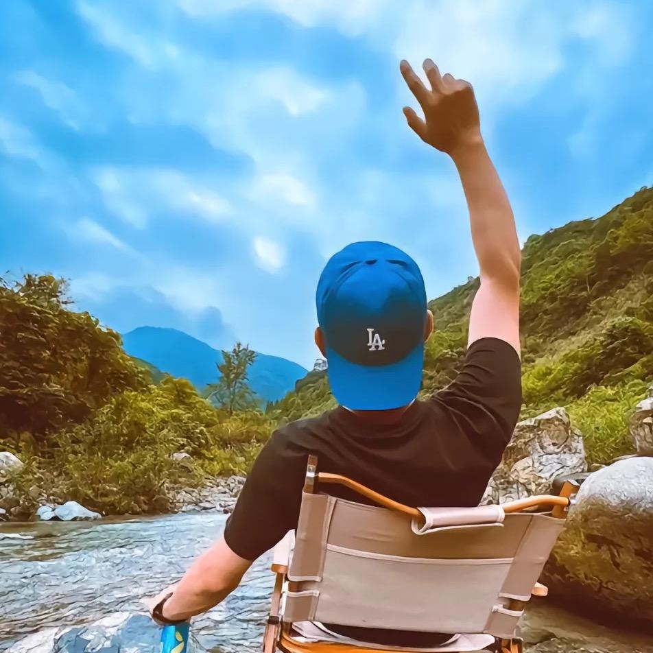 爱玩电竞游戏的体育老师