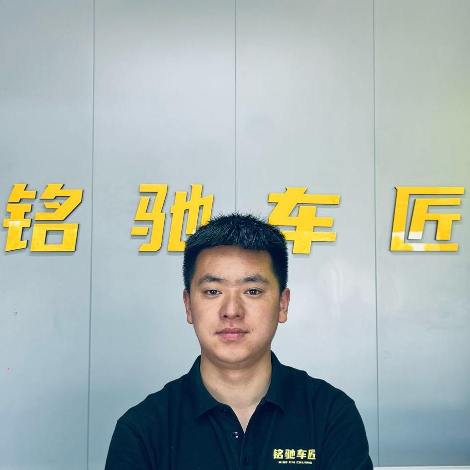 乌市铭驰车匠汽车服务丨贾长红