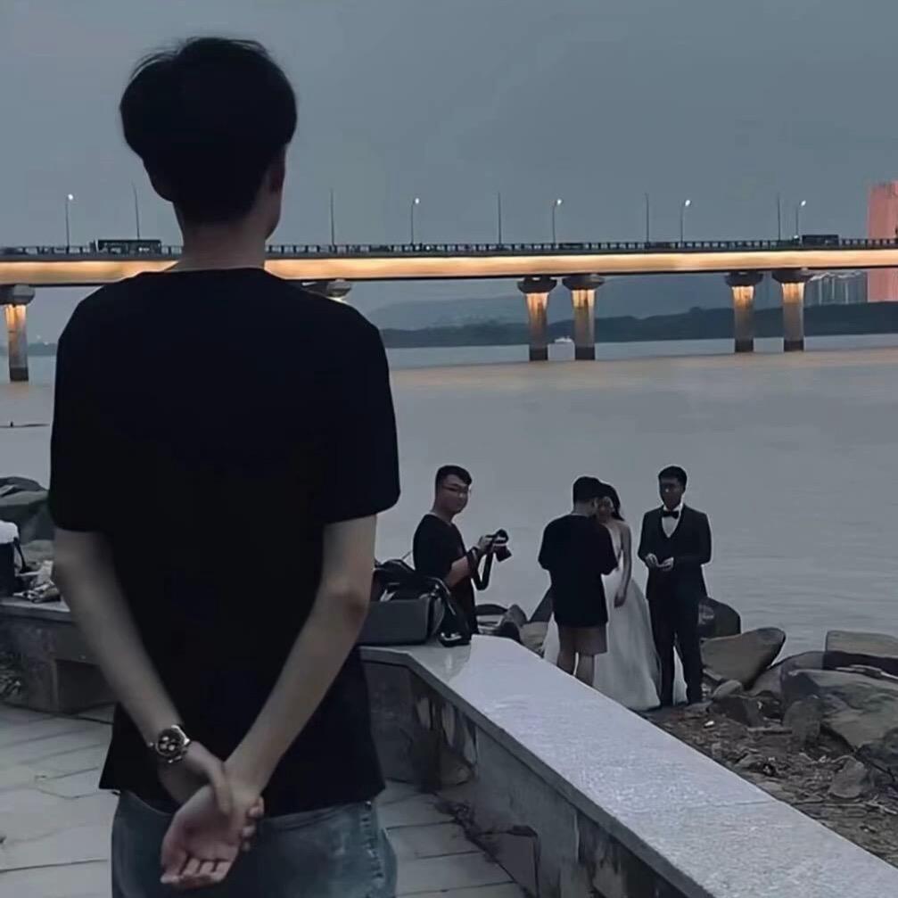 “张小帅”