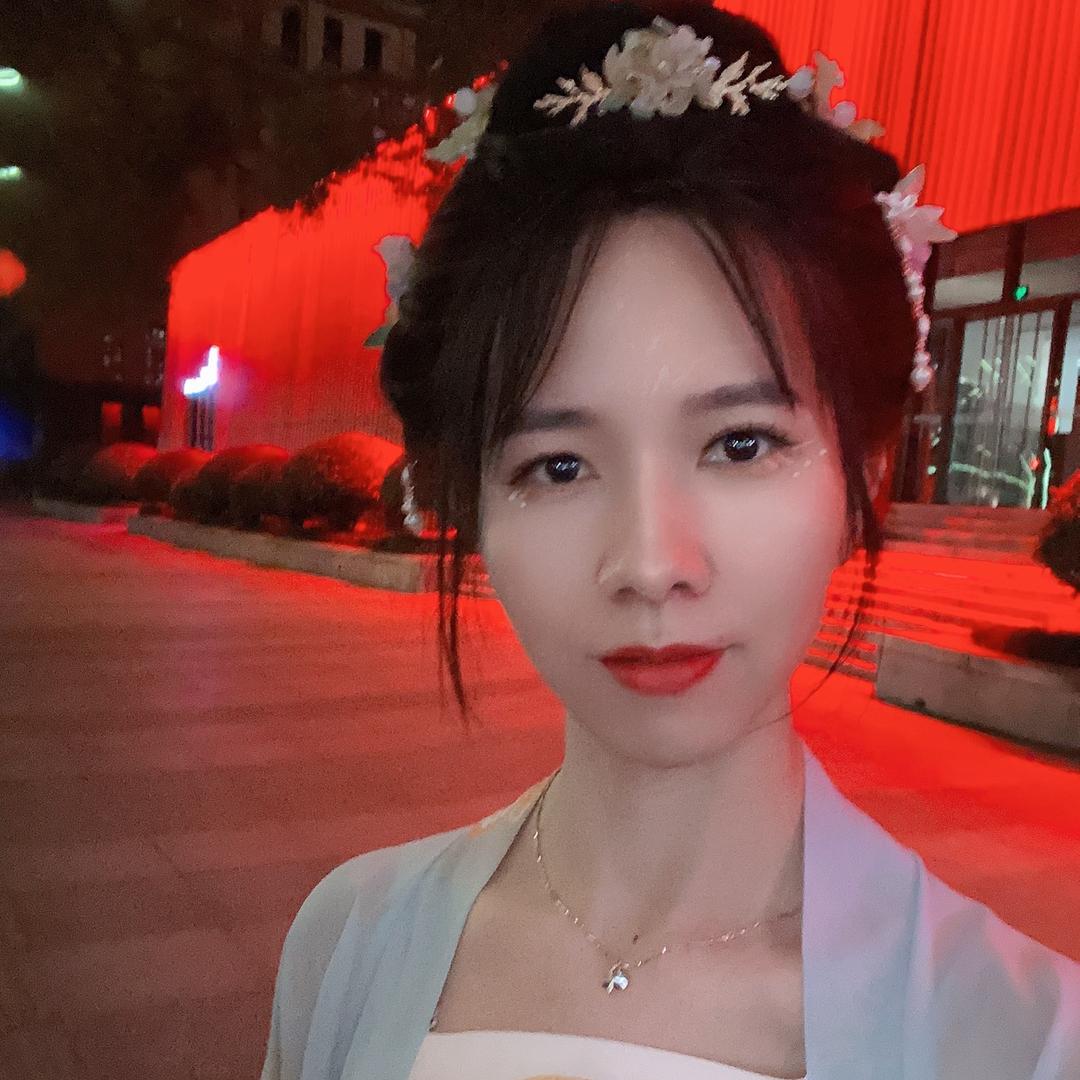 Lisa Tu