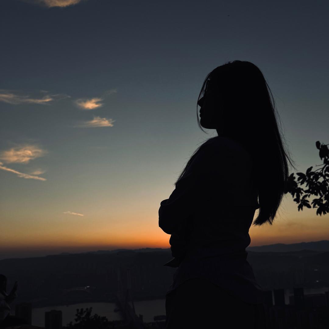 -星空音乐会主唱 小倩