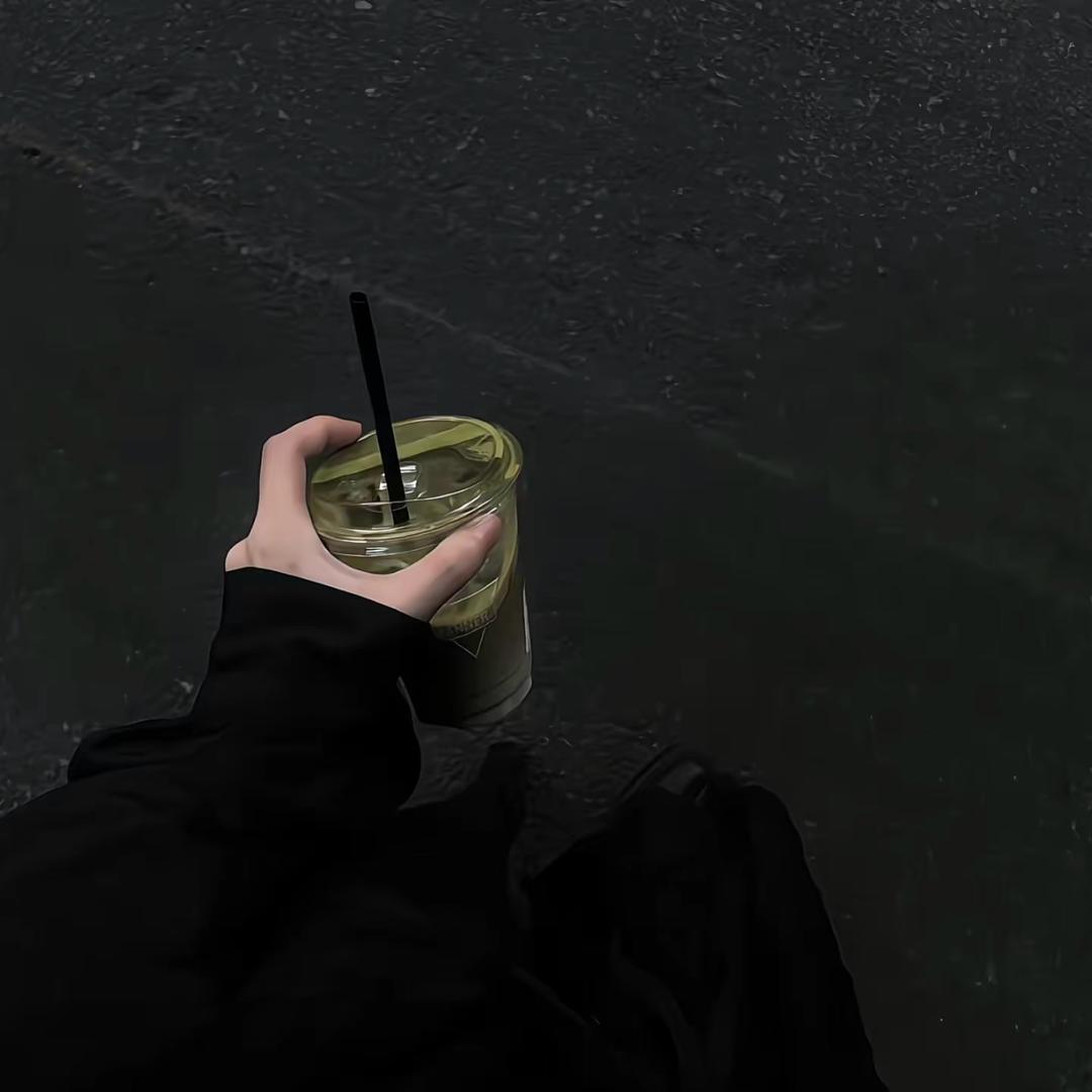 九千七.