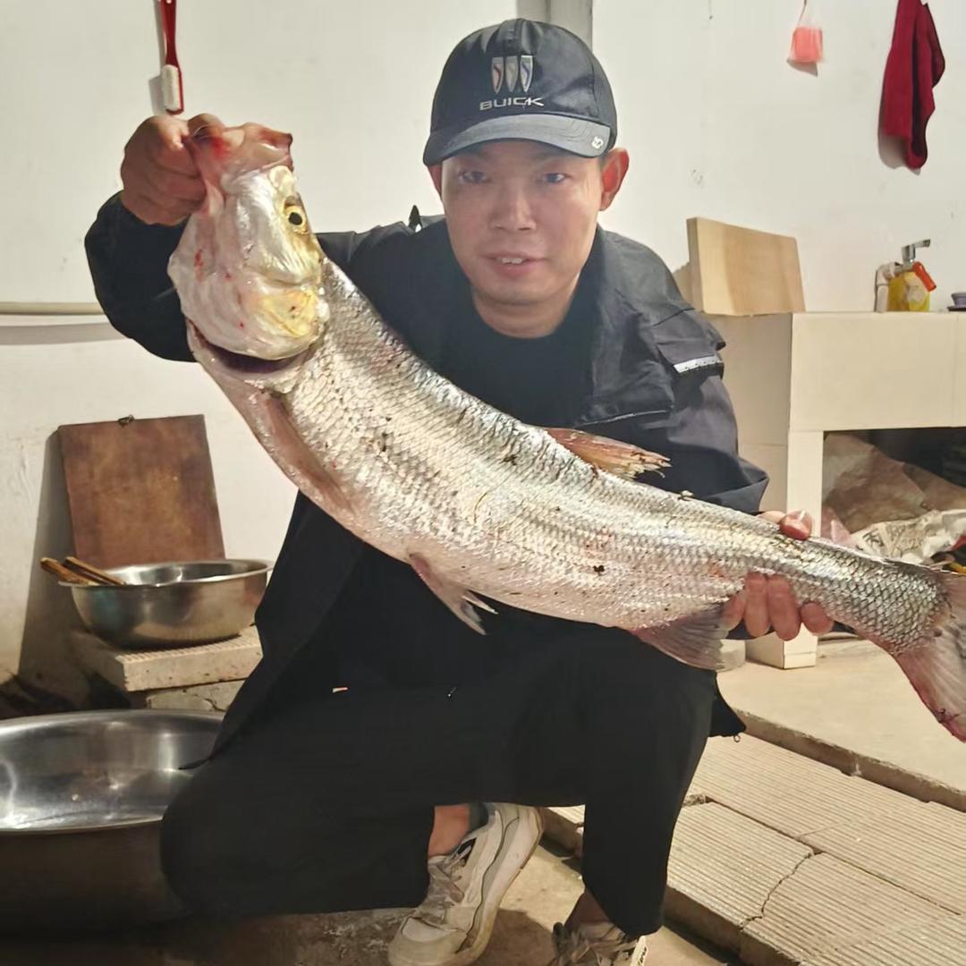 ༺小万爱钓鱼๑༻