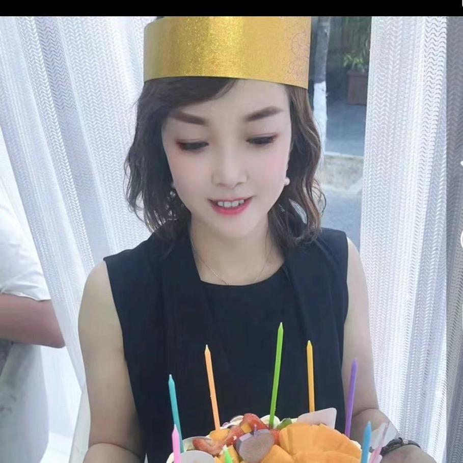 英子@