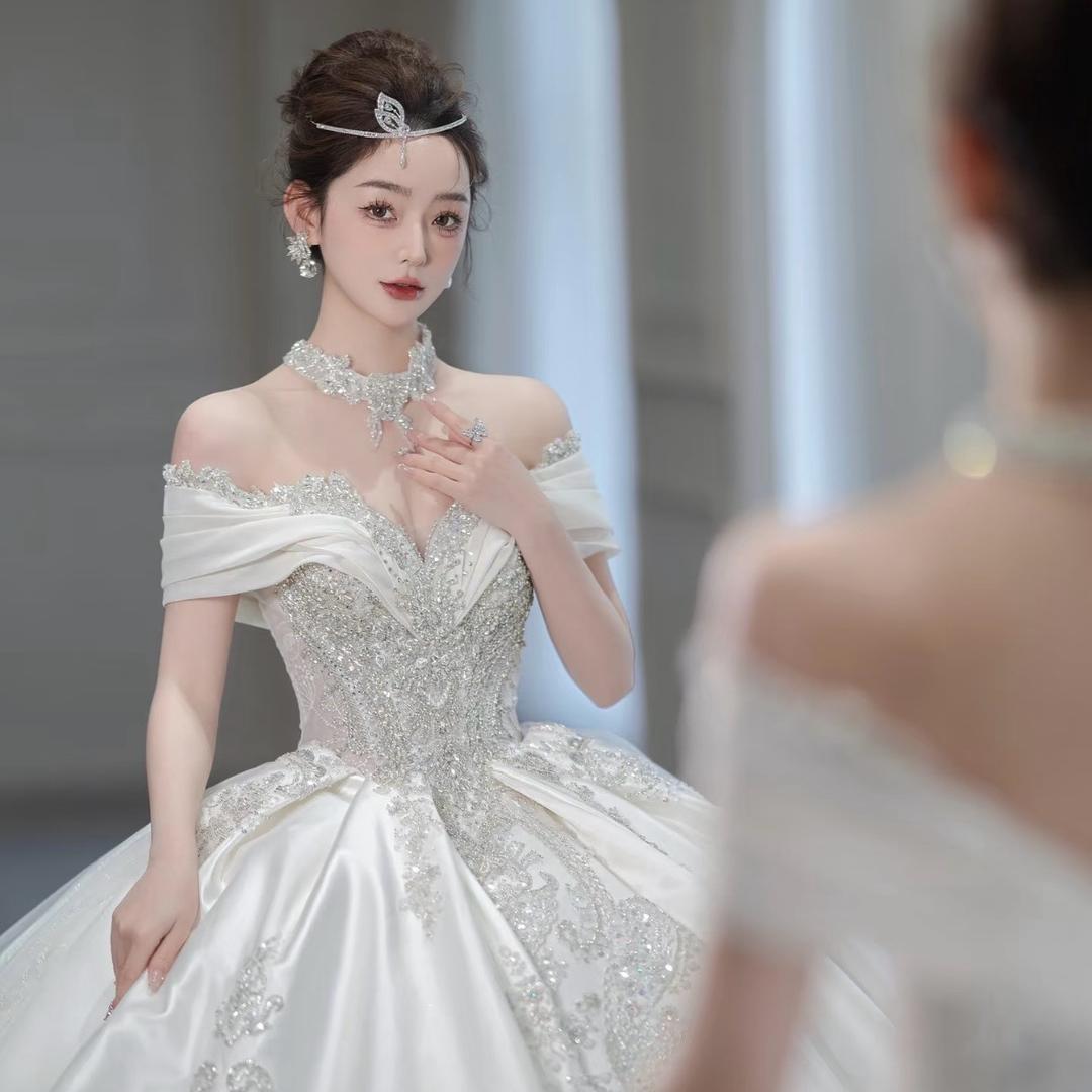 白沙恒鑫婚礼/礼服馆