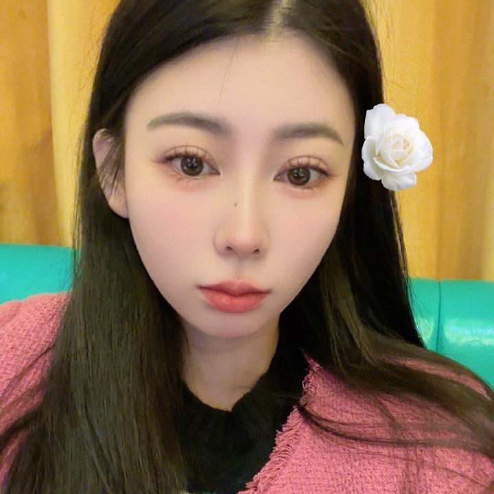 哦