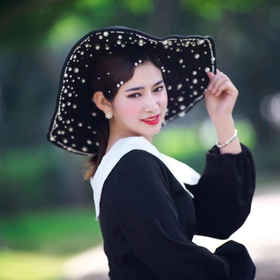 在武汉卖毛嘴卤鸡的黄小妹🐔