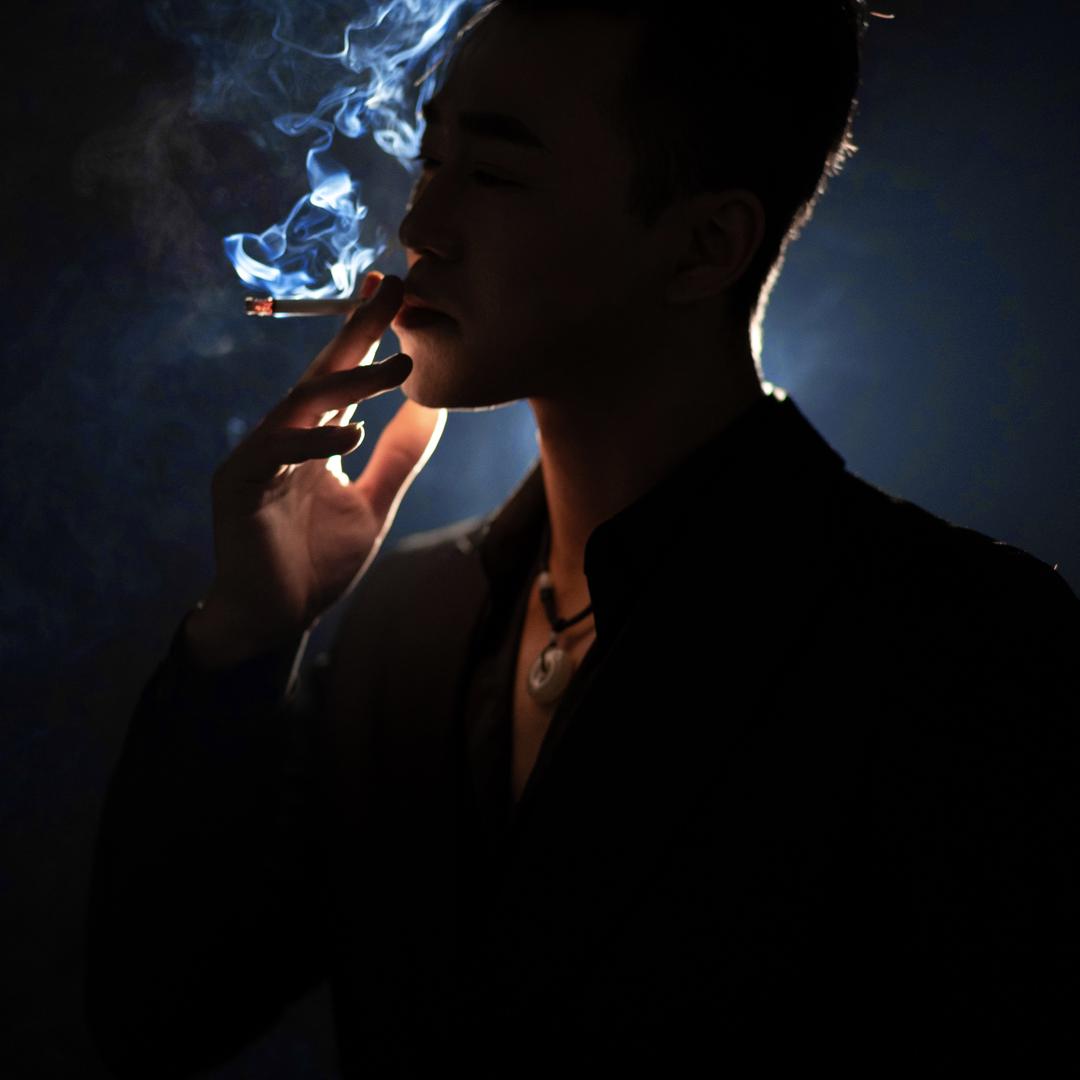 阿龍