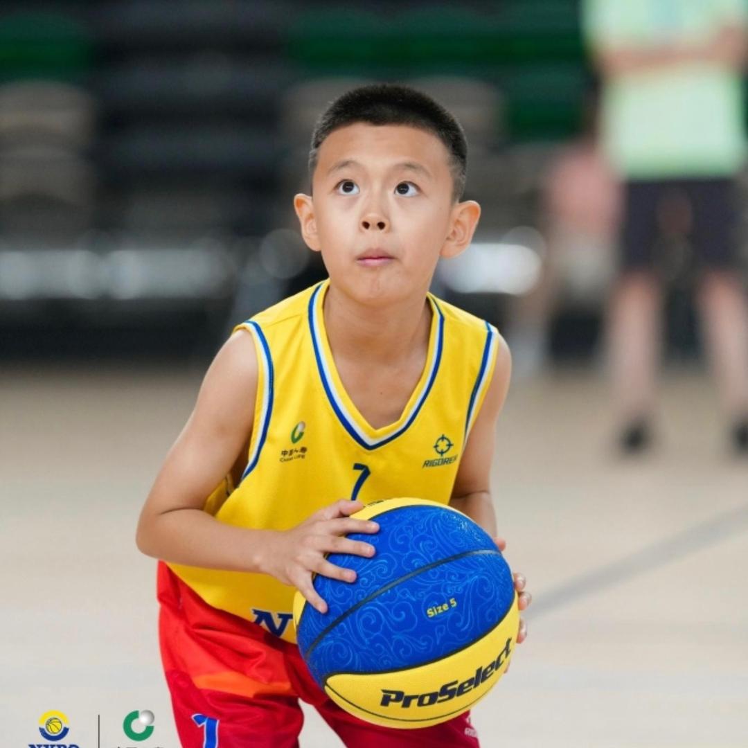 本溪小飞人🏀衣梓硕