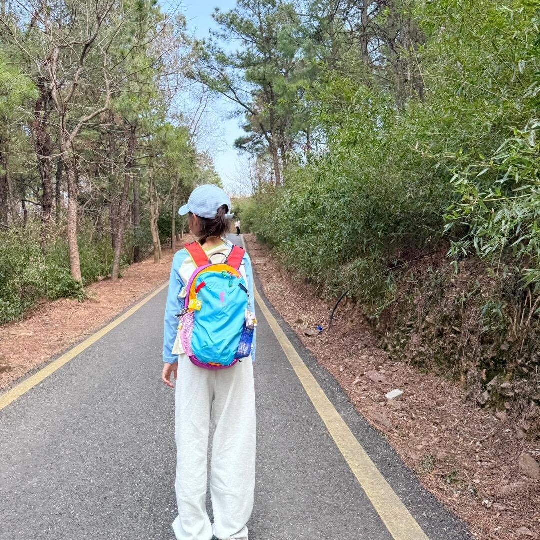 广州女包源头工厂店