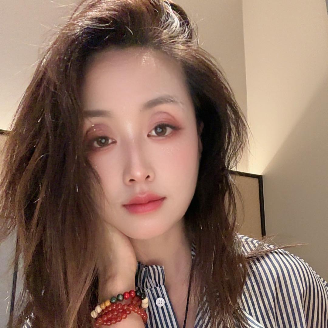 绒绒《华阴二妮鼓舞团》