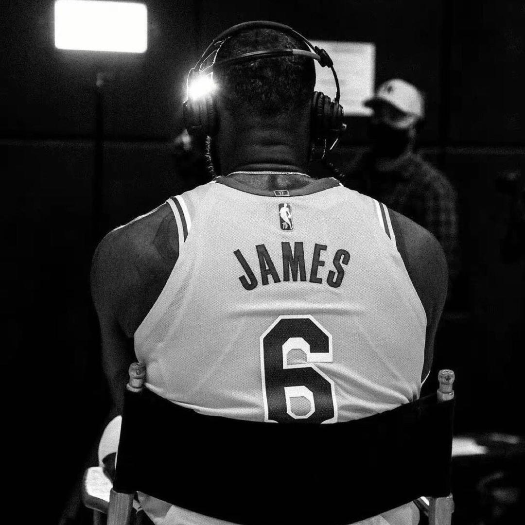 LJ👑