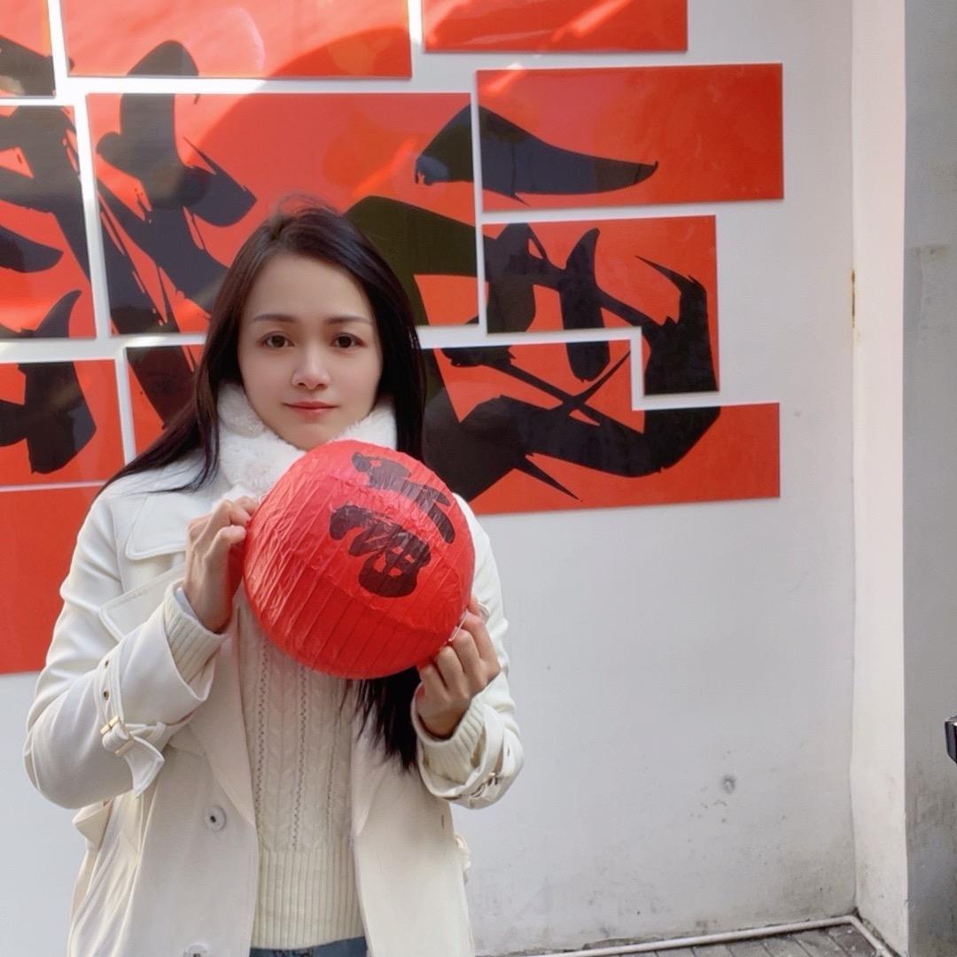 肇庆装修门窗-小昕