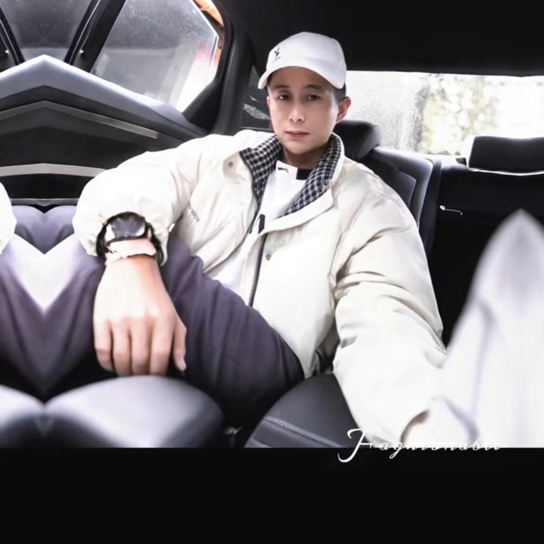 AAAA-悄悄地进村