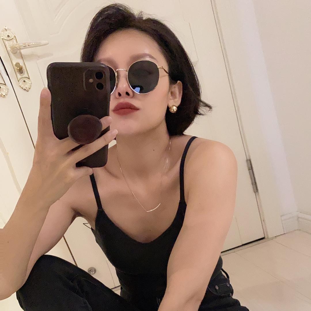 霍老大、极简女装