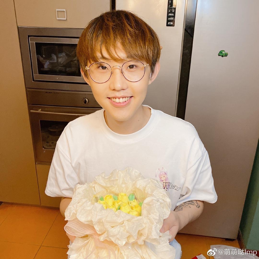 wzi（英雄联盟顶分ad）