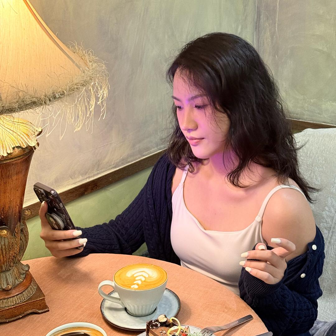 就要 喝冰美式头像