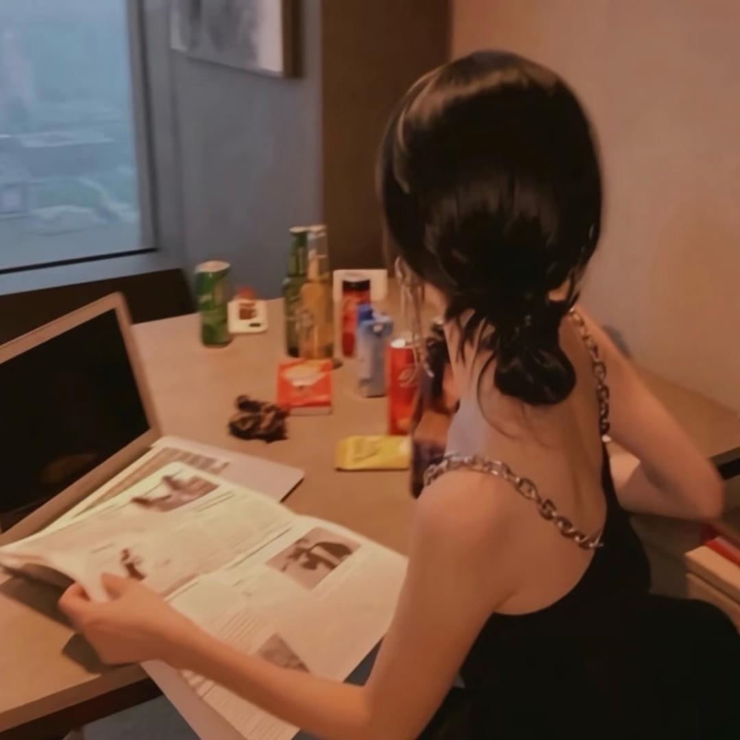 小柒