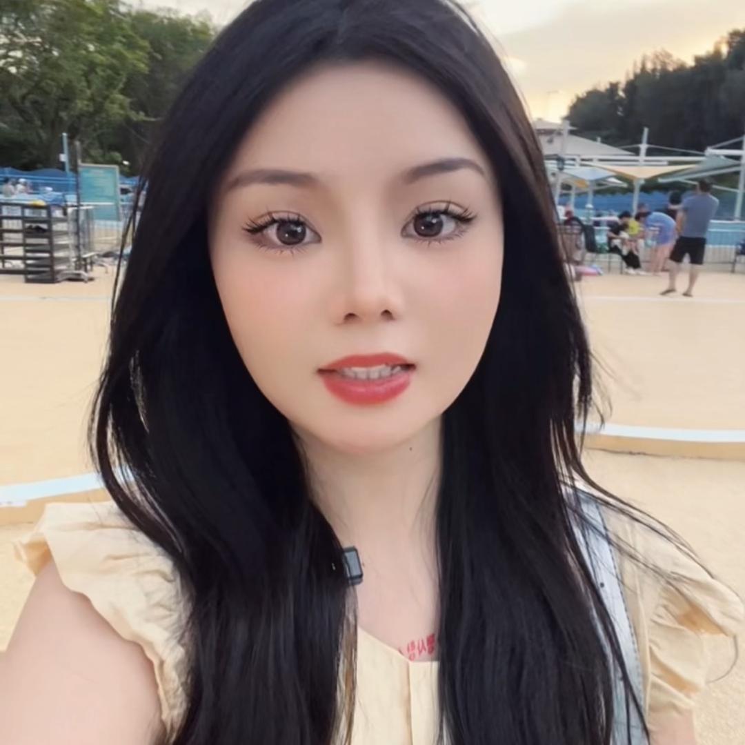 娇娇吃喝玩乐