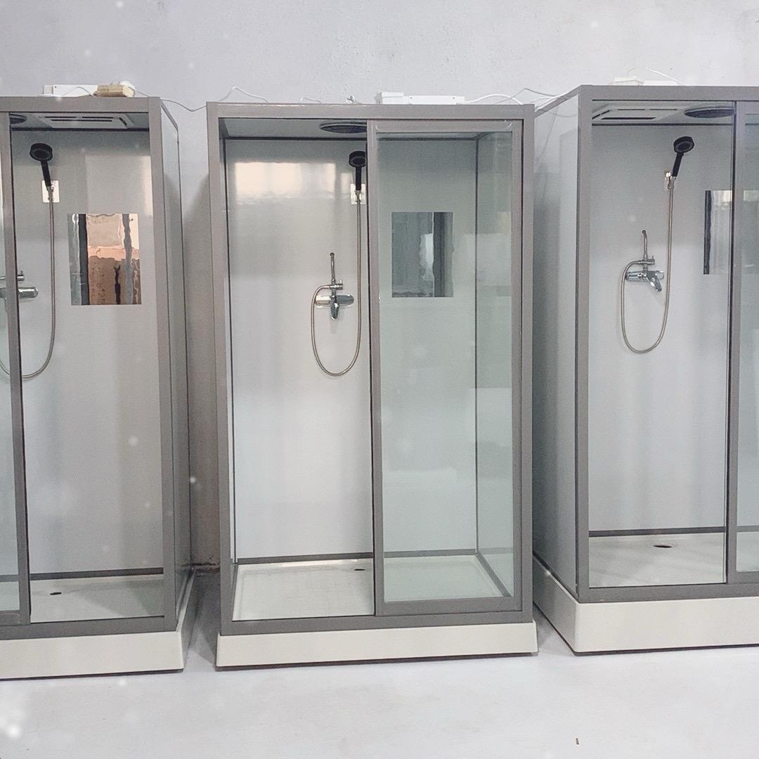 室内淋浴洗澡房