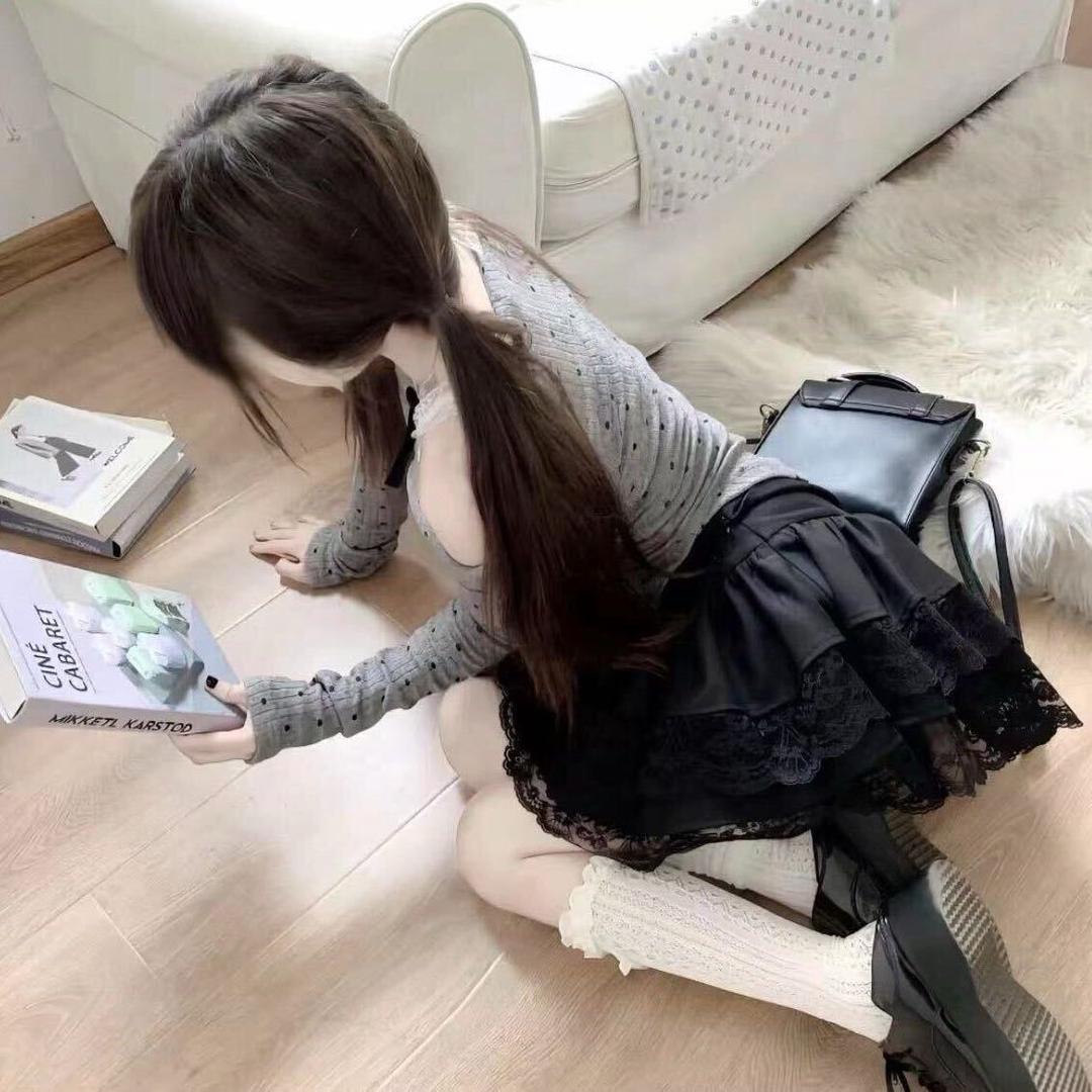 偷了霸总蕾丝内裤套头上狂奔的那个雨夜