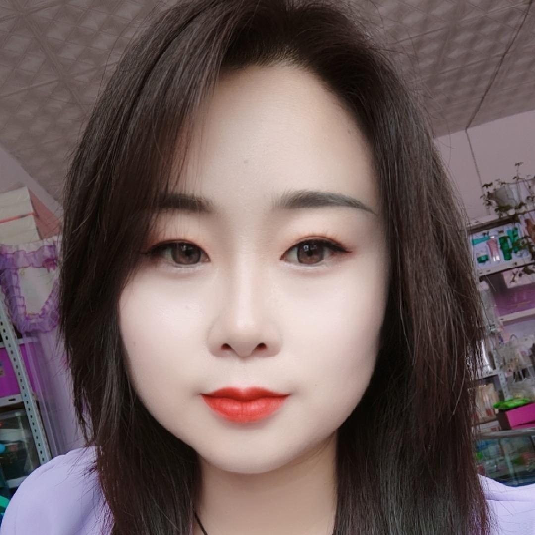 豆豆婚纱礼服化妆师青青