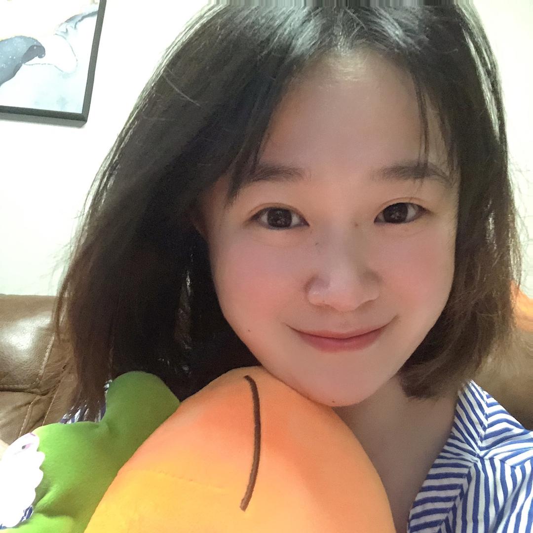 丑小亚🍎不是你自己