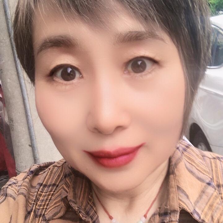 白如云《橱窗好物》
