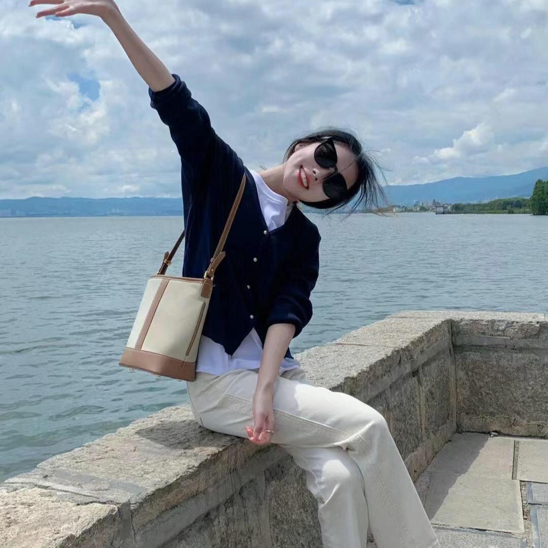曼曼