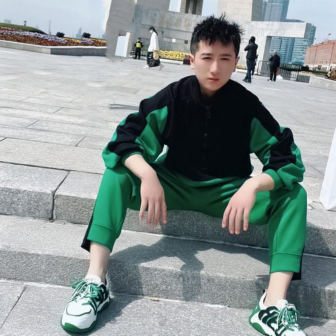 刘彦君