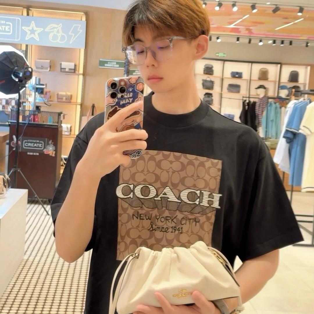 精品户外休闲服饰