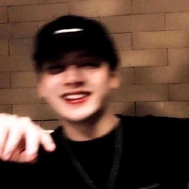 77🚗