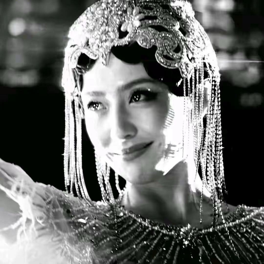 用户193692826373846837