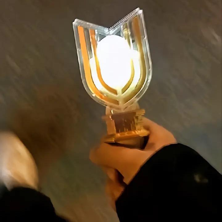 L：