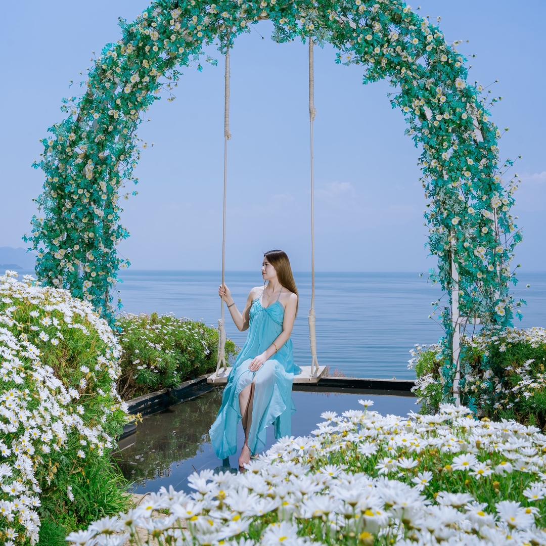 卖珠宝的小姐姐ᥫᩣ⁹˙⁶☪︎