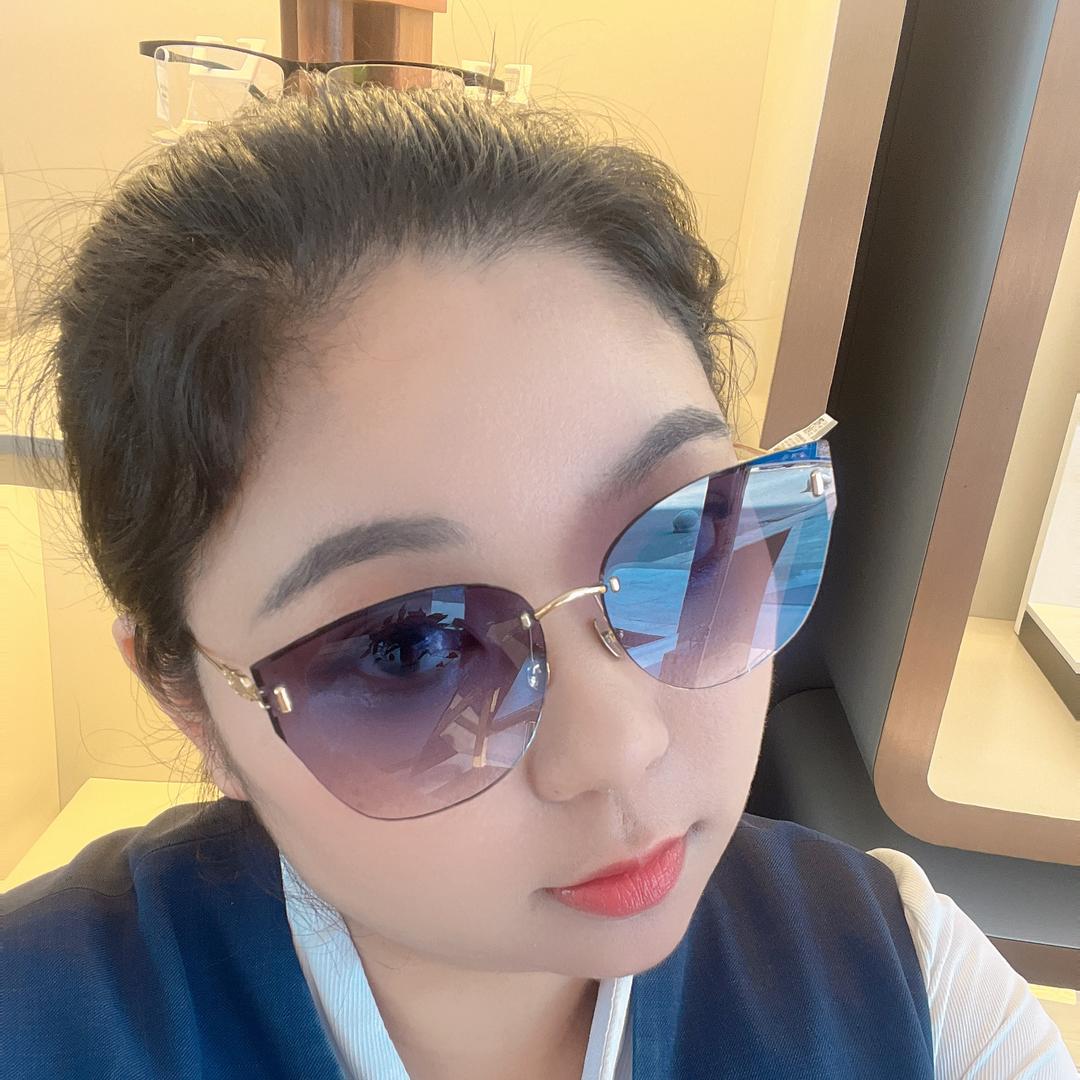 张乐乐宝视达眼镜(三环佳苑店)