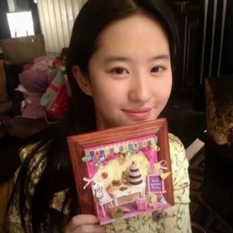 离我远点我有厌蠢症