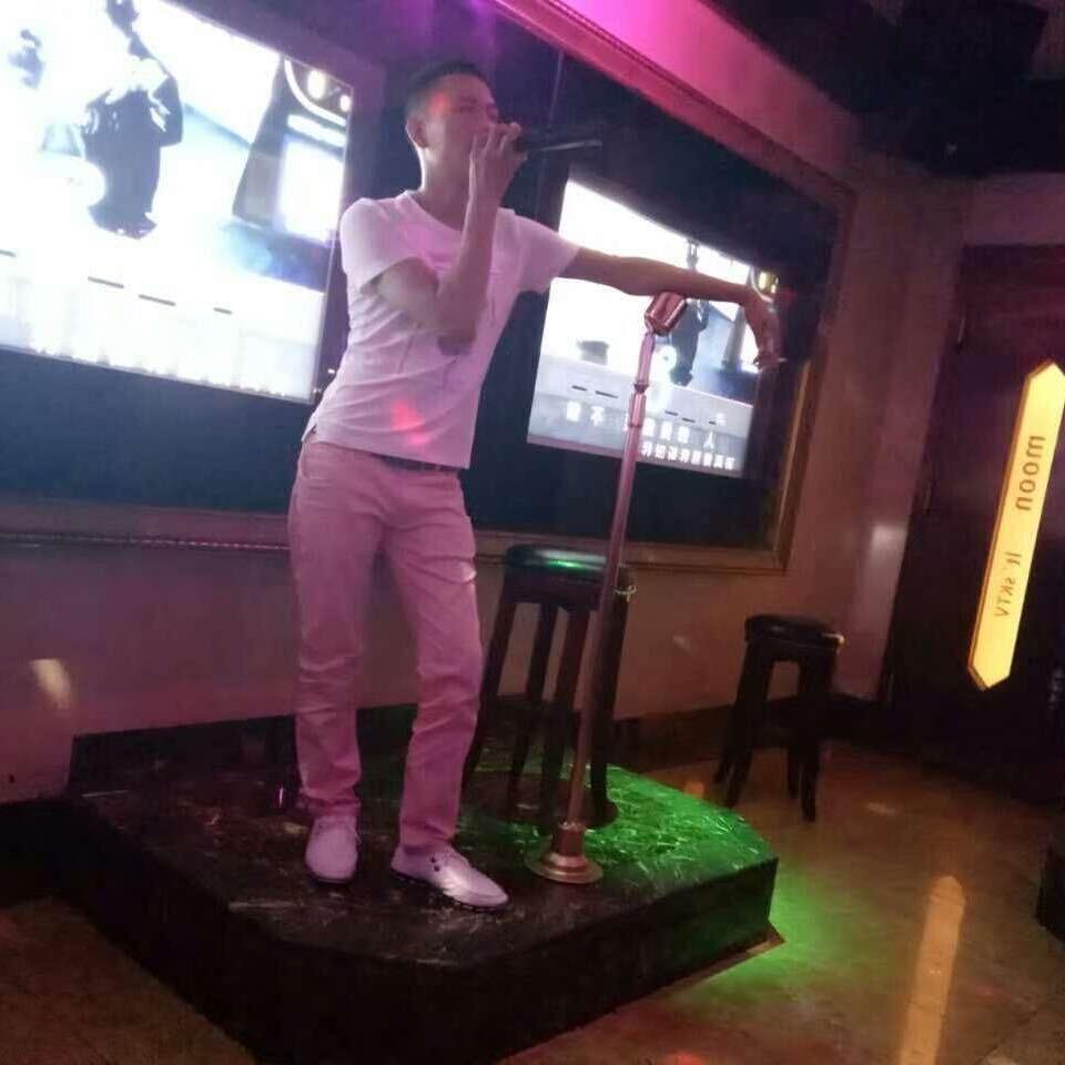 一个有故事的男人