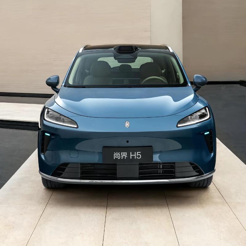 卖尚界的小姐姐