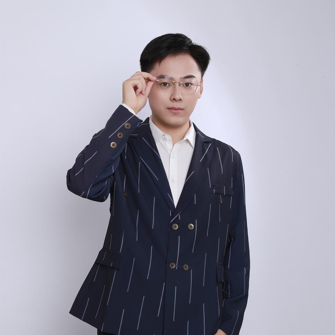 菏泽鲁商龍悦府的大潘