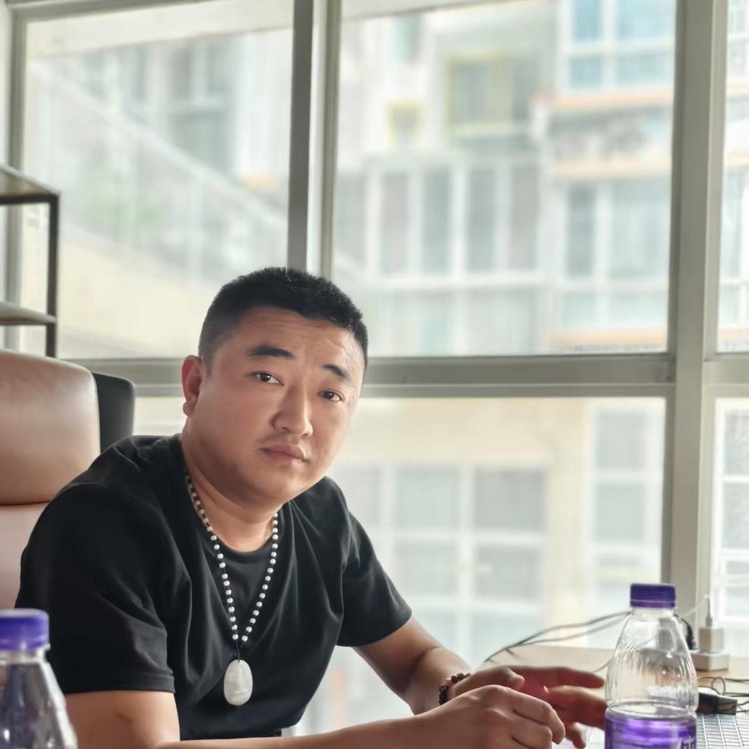 文利门窗熊生