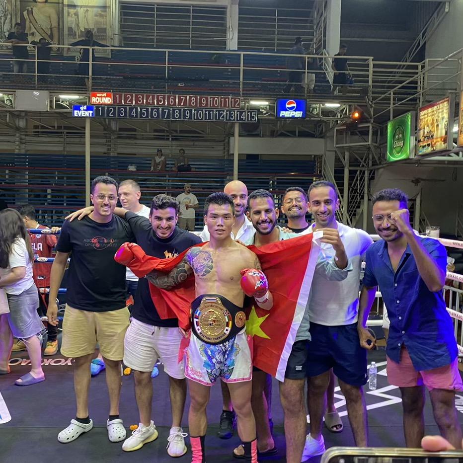 云南小明在泰国