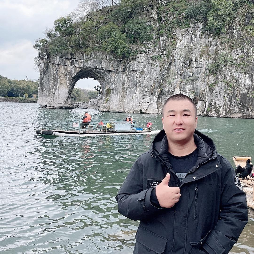 黑龙小胜哥